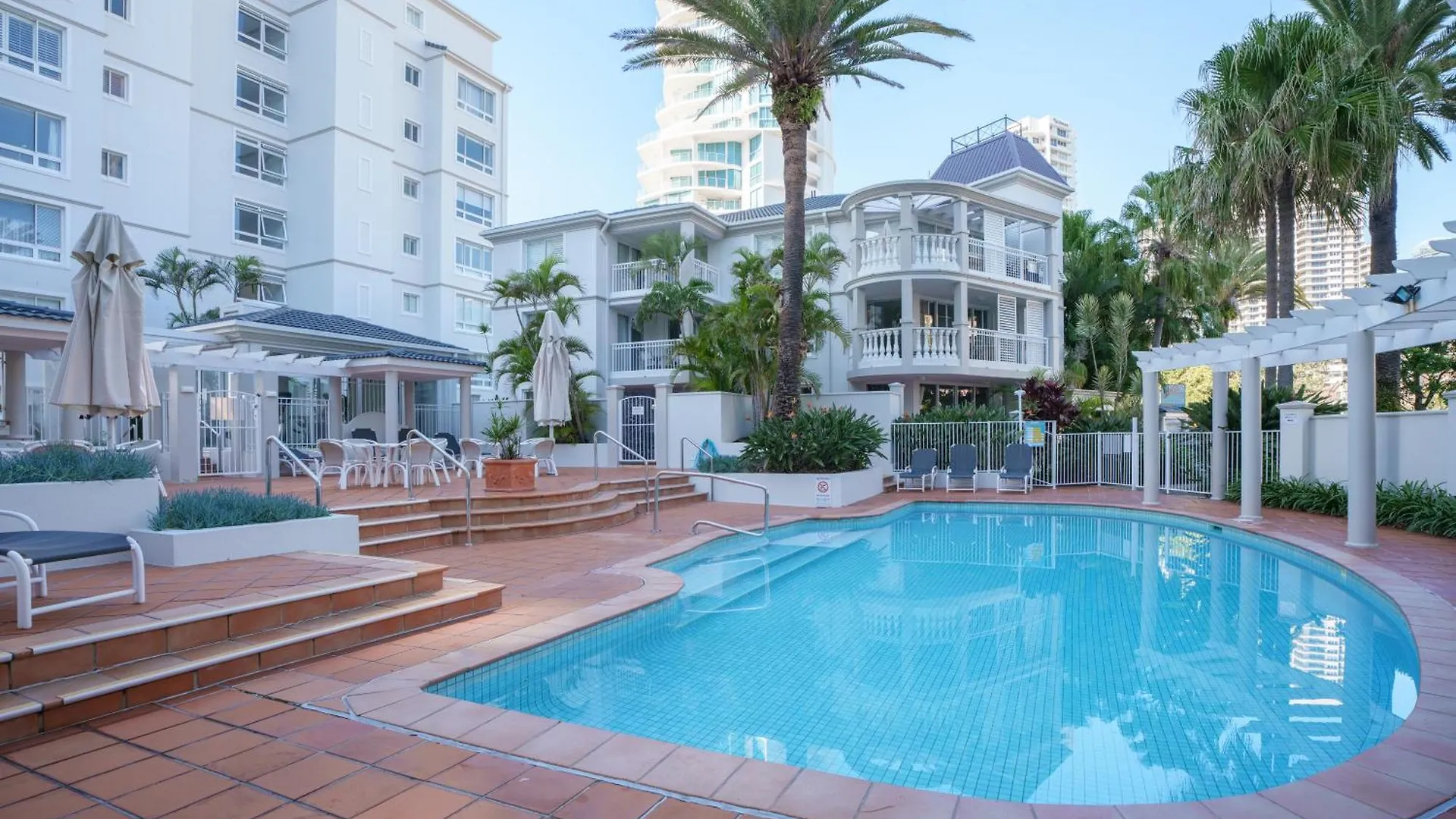 **** Aparthotel La Grande Apartments Gold Coast Australia