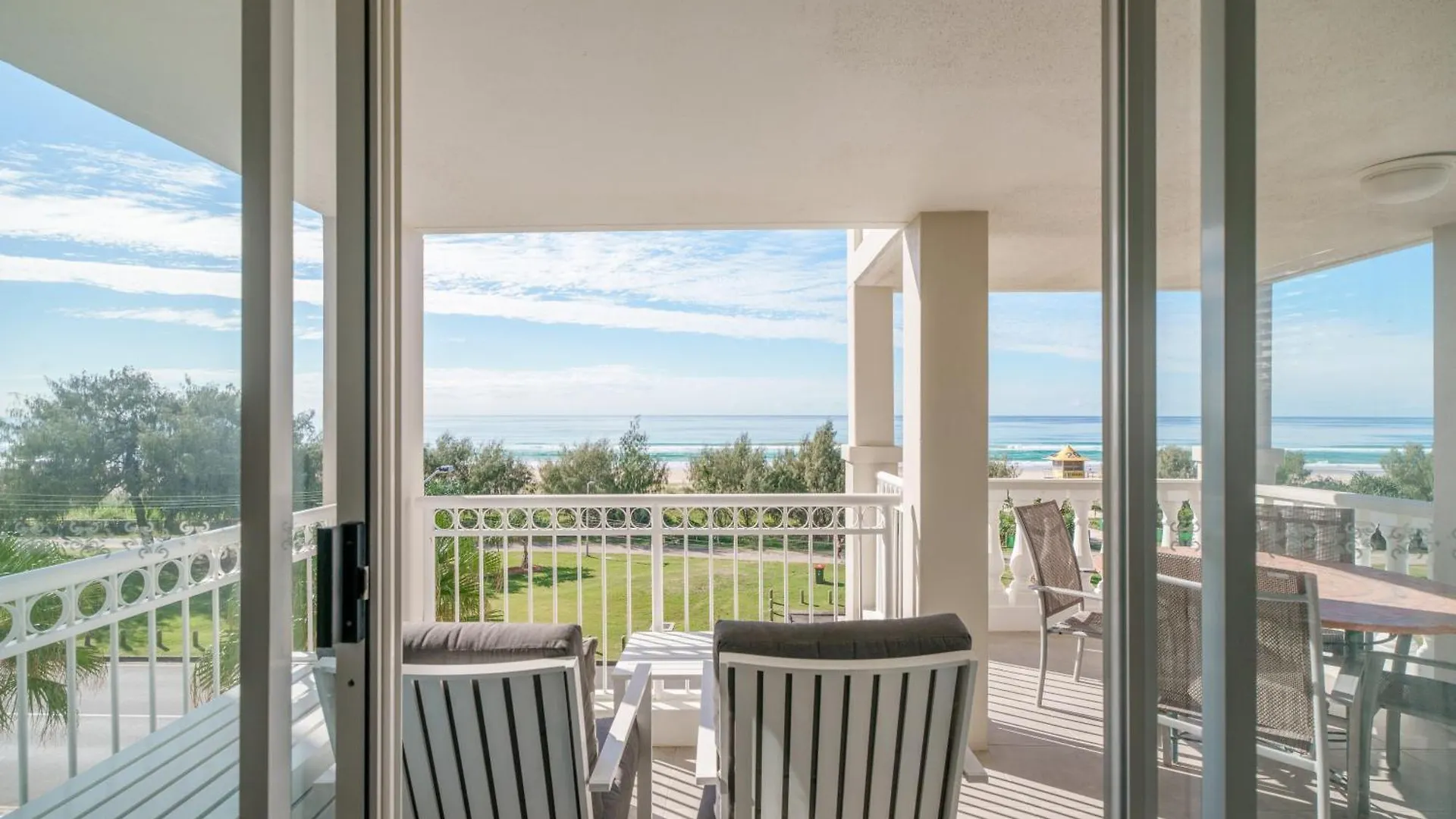 Aparthotel La Grande Apartments Gold Coast